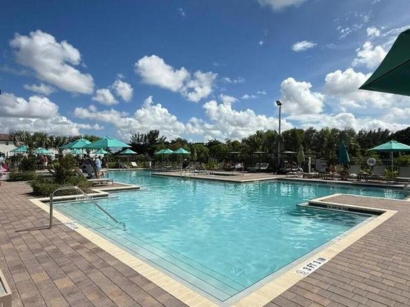 12727 NW 23rd Pl, Miami FL 33167