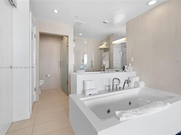 3101 Bayshore Dr 1102, Fort Lauderdale FL 33304