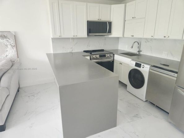 206 Suffolk E 206, Boca Raton FL 33434