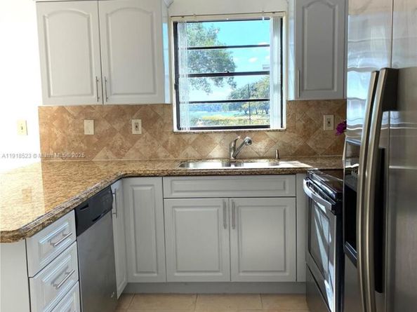 9791 SW 148th Ave, Miami FL 33196