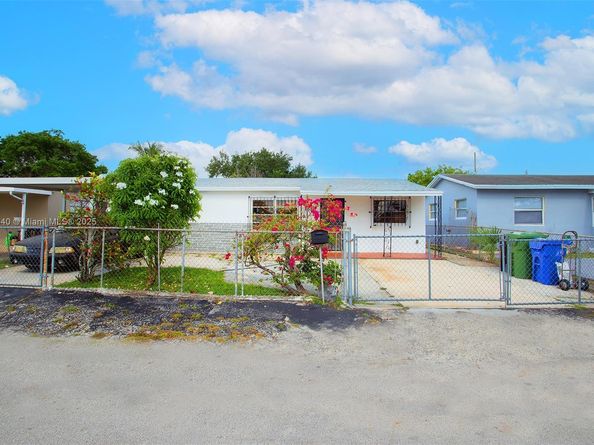 1311 SW 33rd Ter, Fort Lauderdale FL 33312