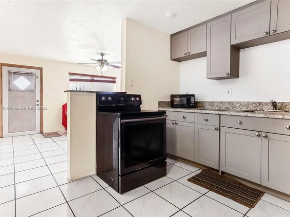 1311 SW 33rd Ter, Fort Lauderdale FL 33312