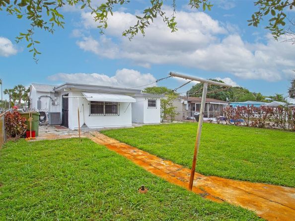 1311 SW 33rd Ter, Fort Lauderdale FL 33312