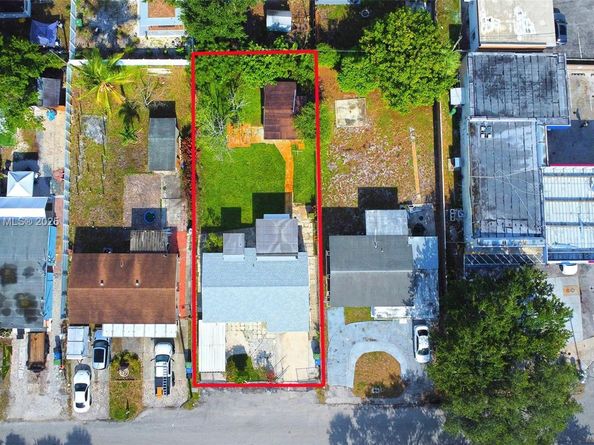 1311 SW 33rd Ter, Fort Lauderdale FL 33312