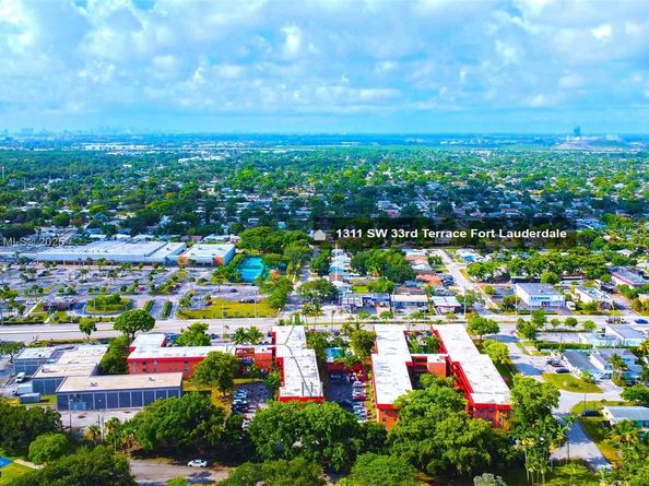 1311 SW 33rd Ter, Fort Lauderdale FL 33312