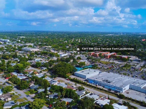 1311 SW 33rd Ter, Fort Lauderdale FL 33312