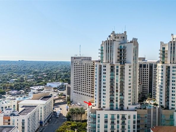 9055 SW 73rd Ct 207, Miami FL 33156