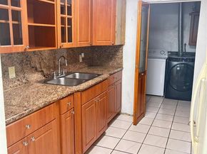 19480 SW 121st Ave, Miami FL 33177