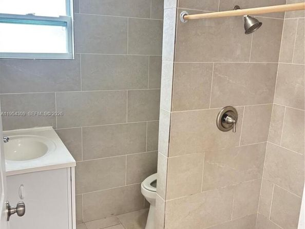 19480 SW 121st Ave, Miami FL 33177