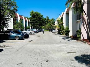 15115 NE 6th Ave 32, Miami FL 33162