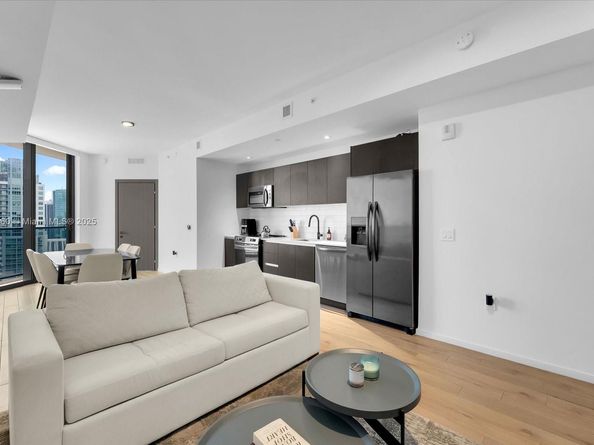 398 NE 5th St 3714, Miami FL 33132