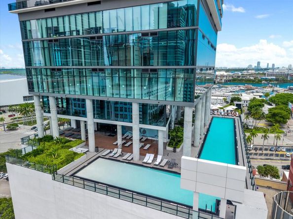 398 NE 5th St 3714, Miami FL 33132