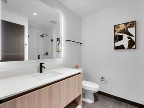 398 NE 5th St 3714, Miami FL 33132