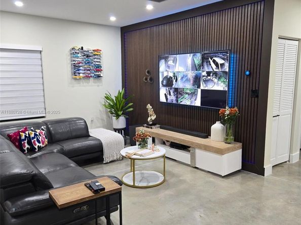 5621 NW 11th Ave, Miami FL 33127