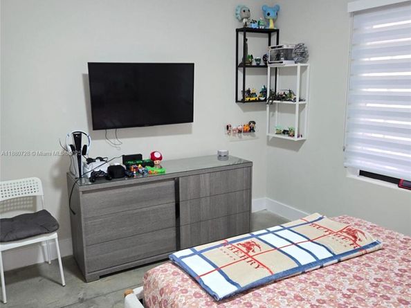 5621 NW 11th Ave, Miami FL 33127