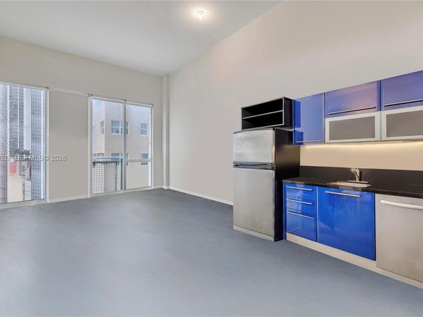 253 NE 2nd St 220, Miami FL 33132