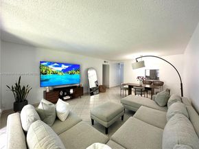 620 NE 12th Ave 102, Hallandale Beach FL 33009