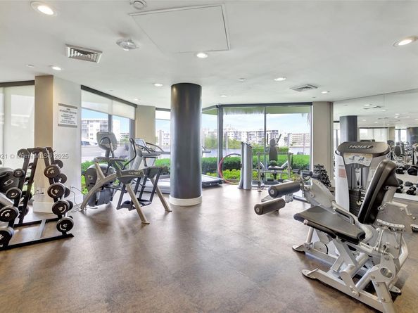 1000 Island Blvd 1508, Aventura FL 33160