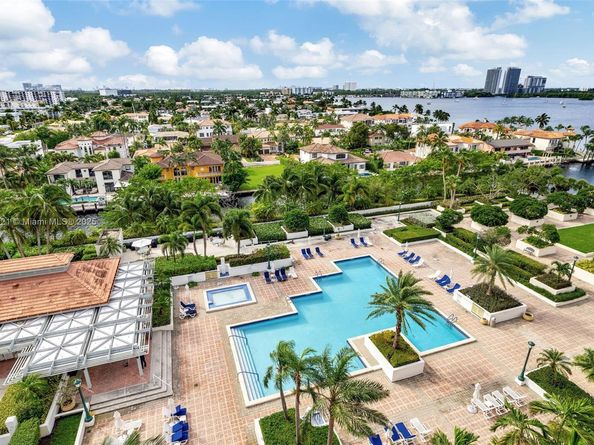 1000 Island Blvd 1508, Aventura FL 33160