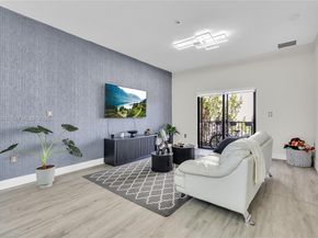 7925 NW 104th Ave 28, Doral FL 33178