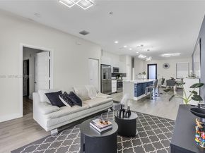 7925 NW 104th Ave 28, Doral FL 33178