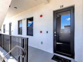 7925 NW 104th Ave 28, Doral FL 33178