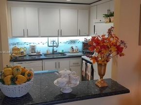 1087 Harwood F 1087, Deerfield Beach FL 33442