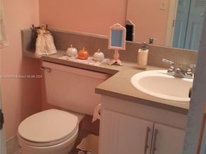 1087 Harwood F 1087, Deerfield Beach FL 33442