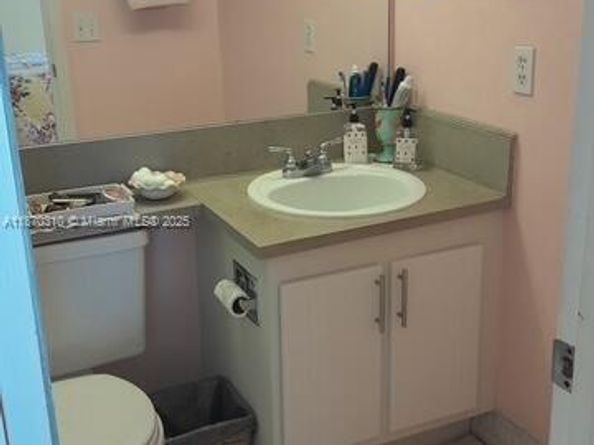 1087 Harwood F 1087, Deerfield Beach FL 33442