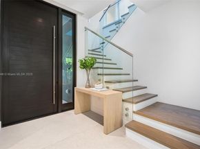 3670 Avocado Ave, Miami FL 33133