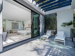 3670 Avocado Ave, Miami FL 33133