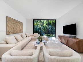 3670 Avocado Ave, Miami FL 33133