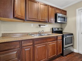 2440 NW 152nd Ter, Miami Gardens FL 33054