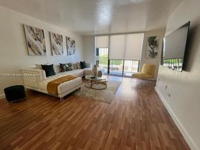 540 Brickell Key Dr 728, Miami FL 33131