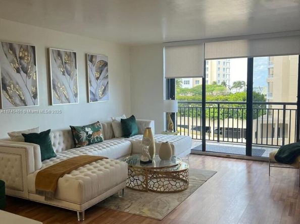 540 Brickell Key Dr 728, Miami FL 33131
