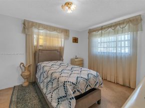 17855 SW 105th Ave, Miami FL 33157