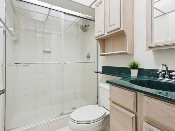 121 SW 96th Ter 205, Plantation FL 33324