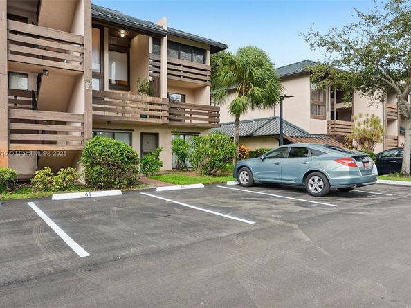 121 SW 96th Ter 205, Plantation FL 33324