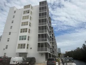 3660 NE 166th St 415, North Miami Beach FL 33160