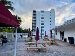 3660 NE 166th St 415, North Miami Beach FL 33160