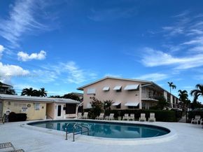 2111 NE 56th St 206, Fort Lauderdale FL 33308
