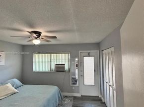 2111 NE 56th St 206, Fort Lauderdale FL 33308