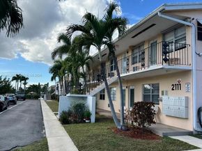 2111 NE 56th St 206, Fort Lauderdale FL 33308