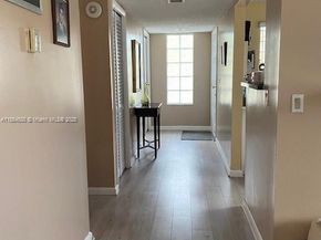 286 Racquet Club Rd 201, Weston FL 33326