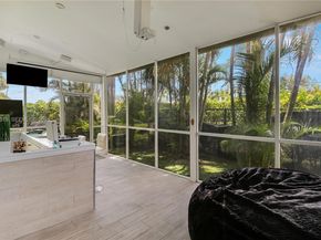 6047 Seminole Gardens Cir, Riviera Beach FL 33418