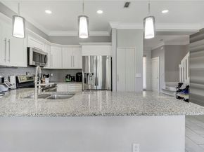 6047 Seminole Gardens Cir, Riviera Beach FL 33418