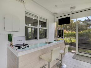 6047 Seminole Gardens Cir, Riviera Beach FL 33418