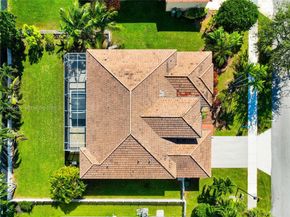 2835 Fairways Dr, Homestead FL 33035