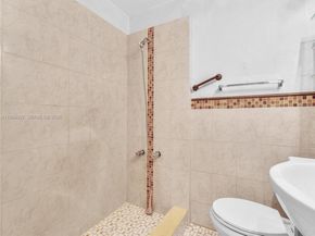 10 SW 72nd Ave, Miami FL 33144