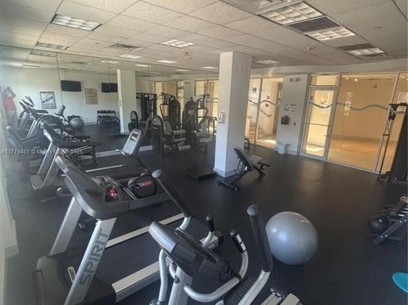 401 69th St 1607, Miami Beach FL 33141